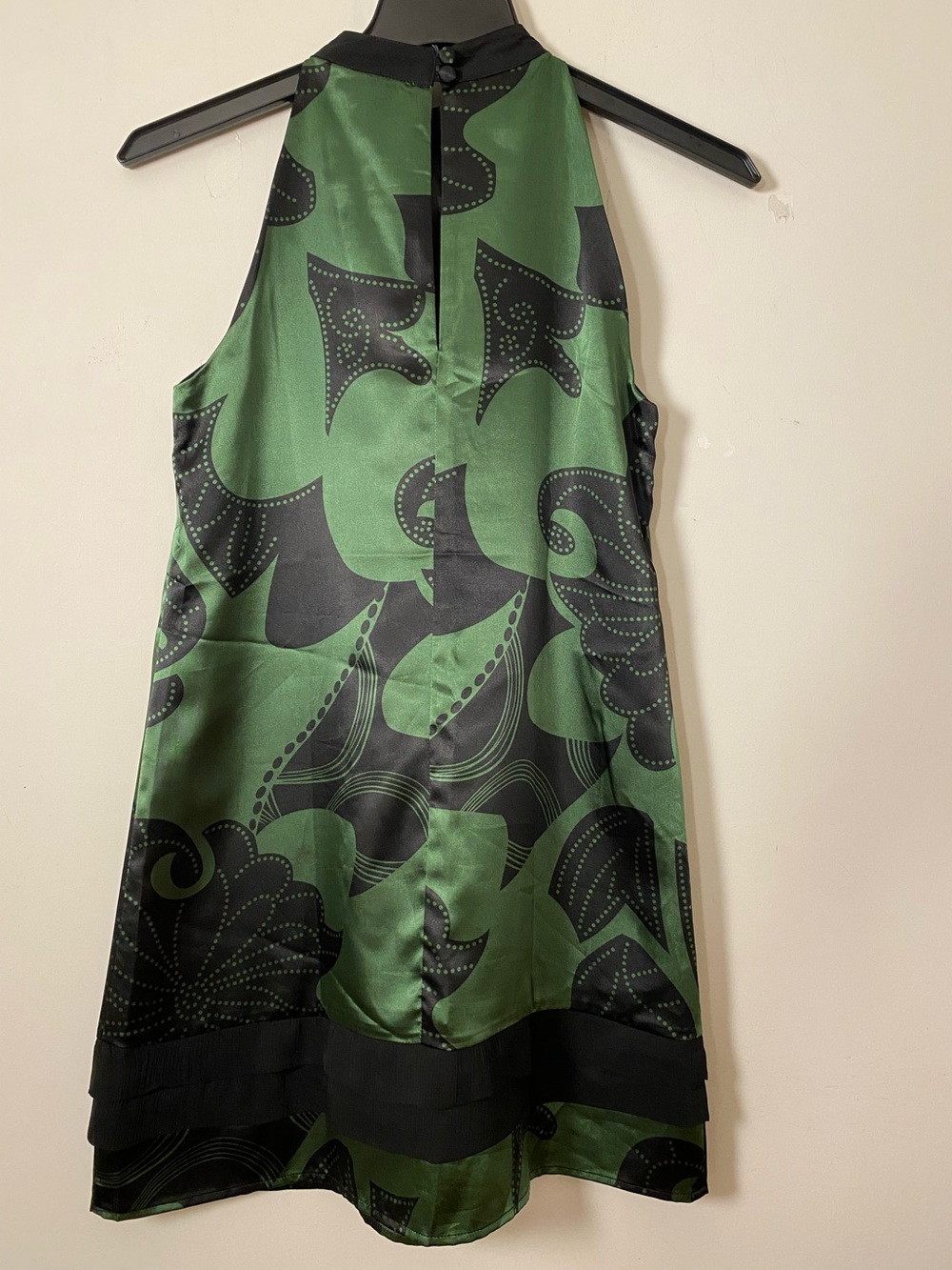 Green and Black Ruffle-Front Mini Dress - Picture 4 of 5